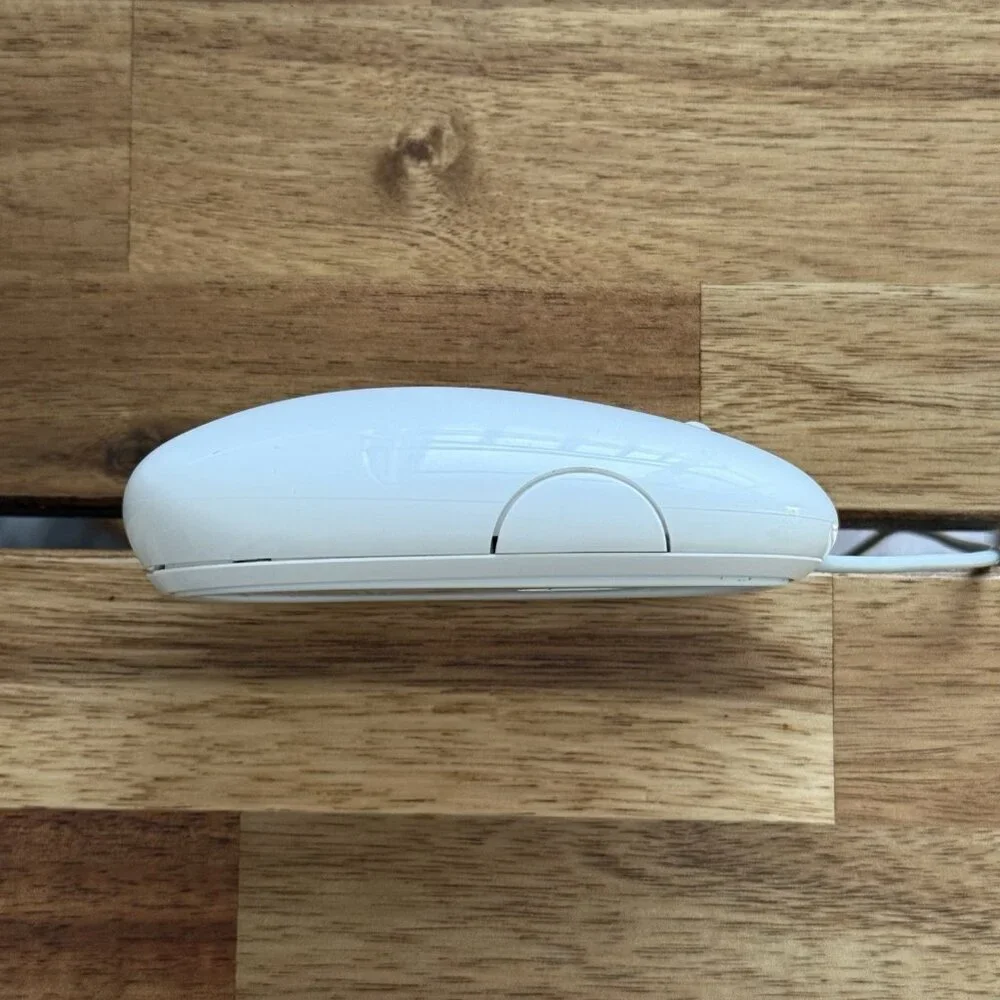 OEM Apple Mighty Mouse Wired USB White Model No A1152 - Tested Working Genuine